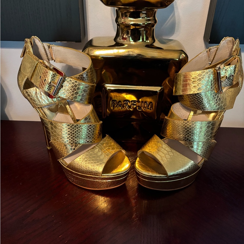 Michael Kors GOLD Platform Sandal